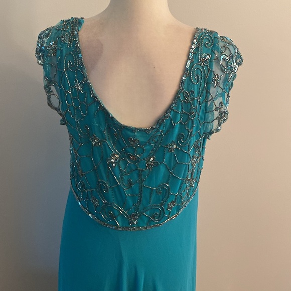 J Kara NWT and extra beads formal dress - Picture 9 of 12